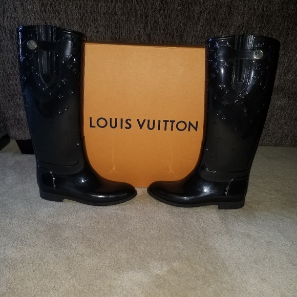 Louis Vuitton boots - Picture 3 of 4